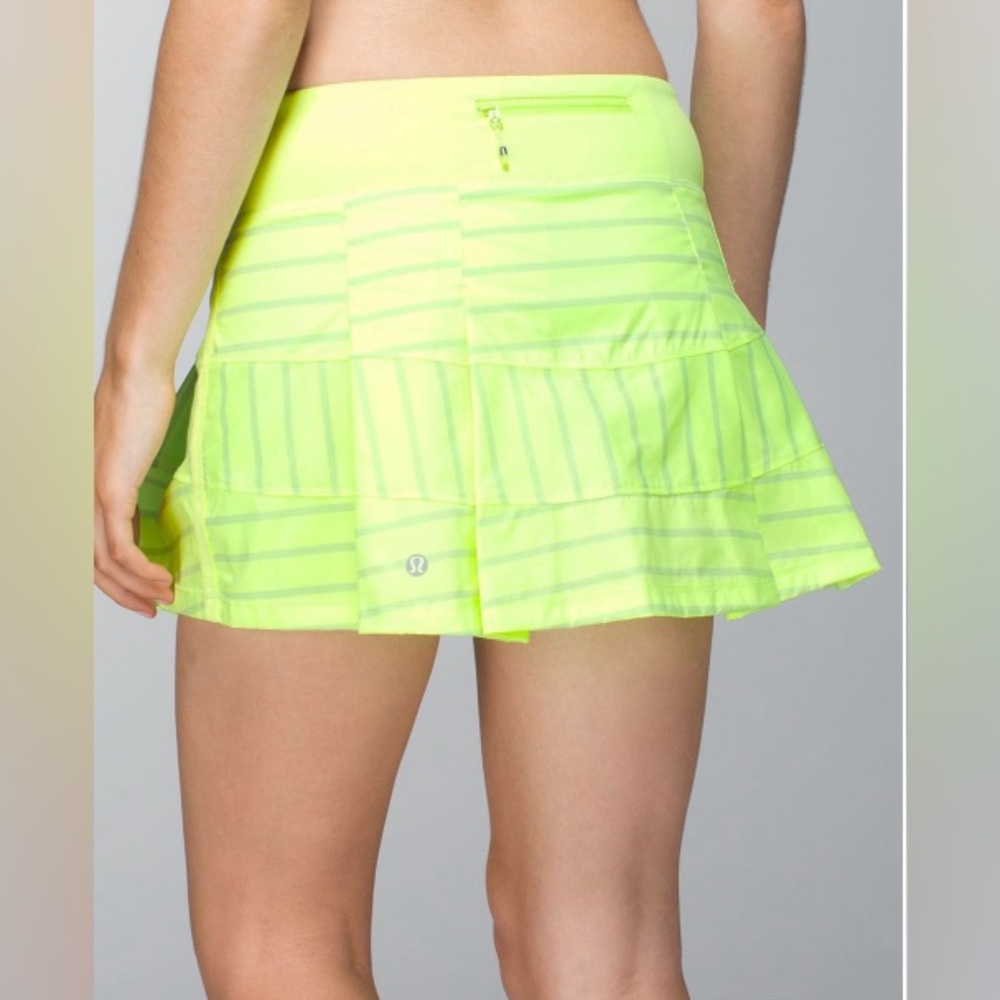 05 -Lululemon Pace Rival Skirt (Regular) * Stretch
Deauville Stripe Clear Mint